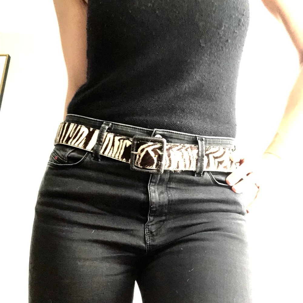 Zebra print belt